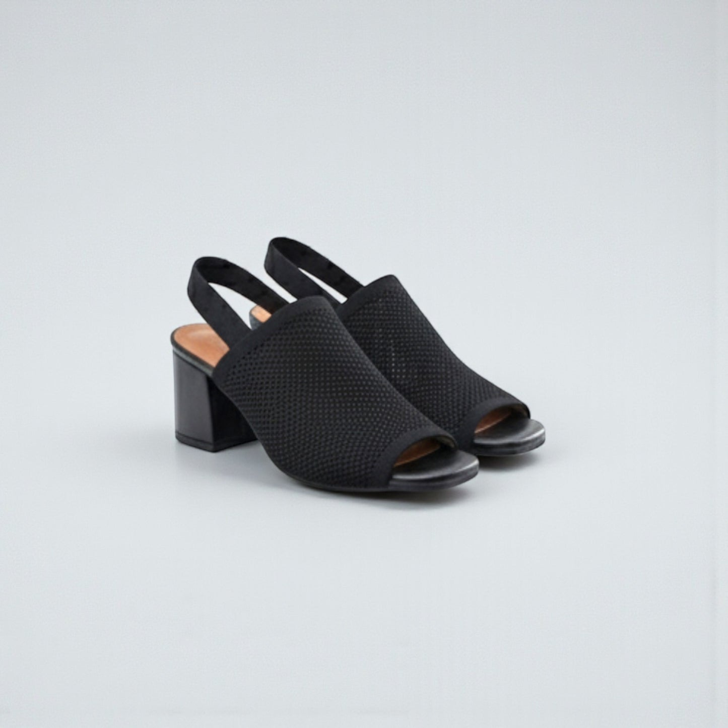 Talons slingback noirs à bout ouvert femme