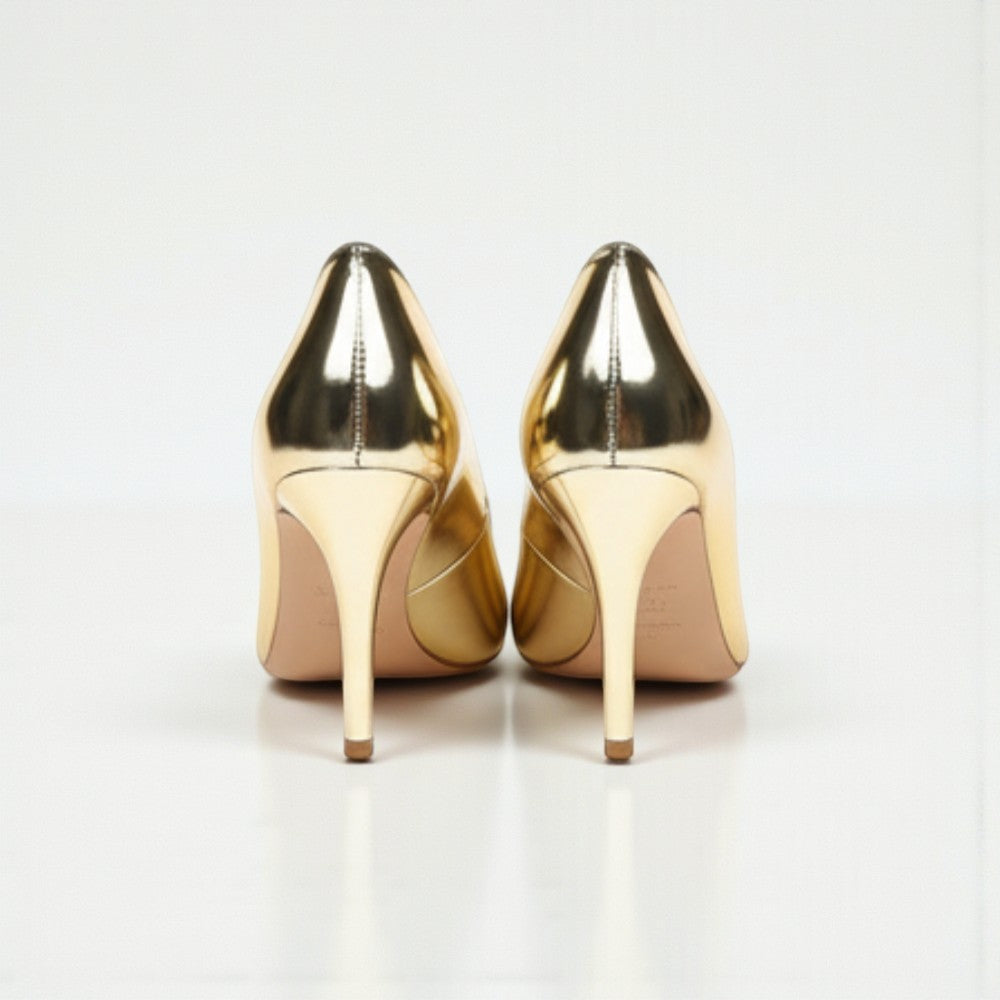 Stilettos dorés chic