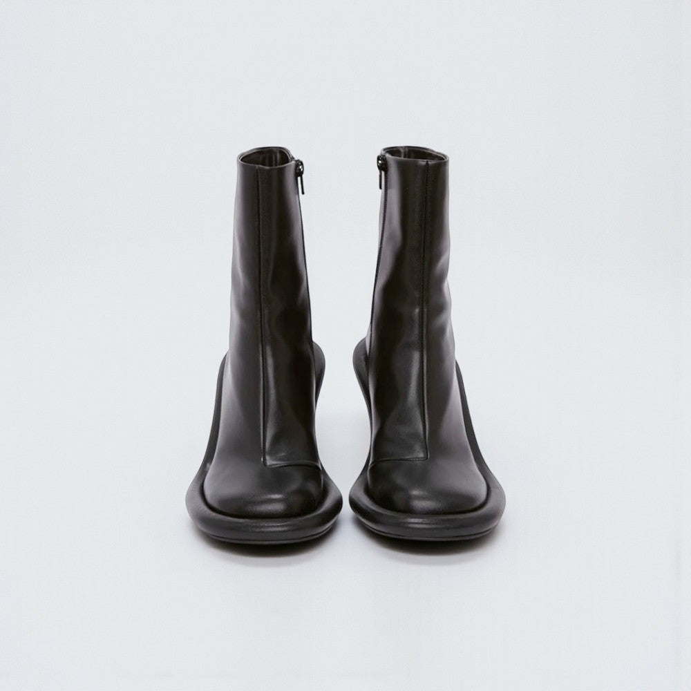 Bottines noires à talons