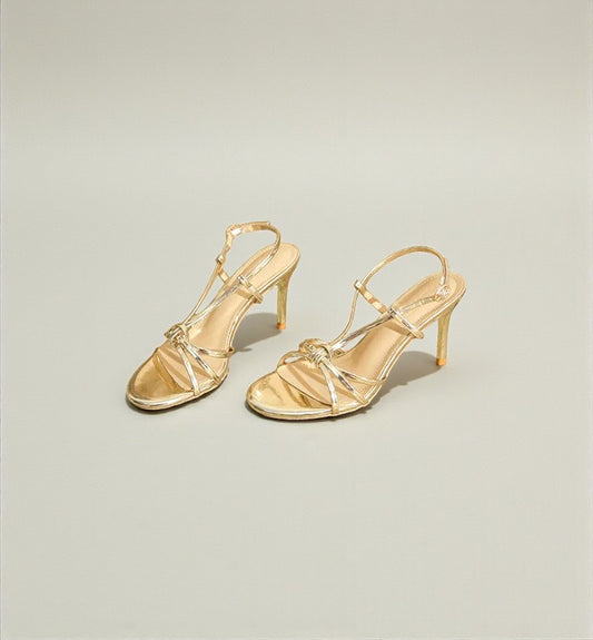 Sandales à talons dorées